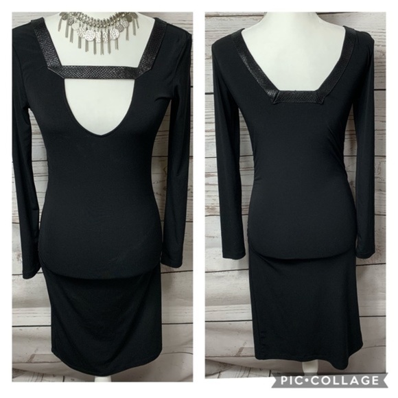 NWOT Moda International Plunge Long Sleeve Dress - Picture 1 of 7